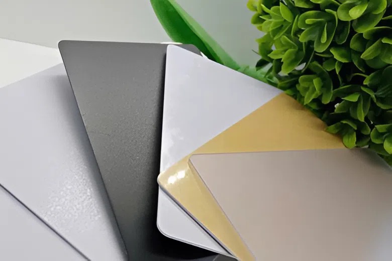 Trang chủ Trọng Tín 1 thẻ nhựa