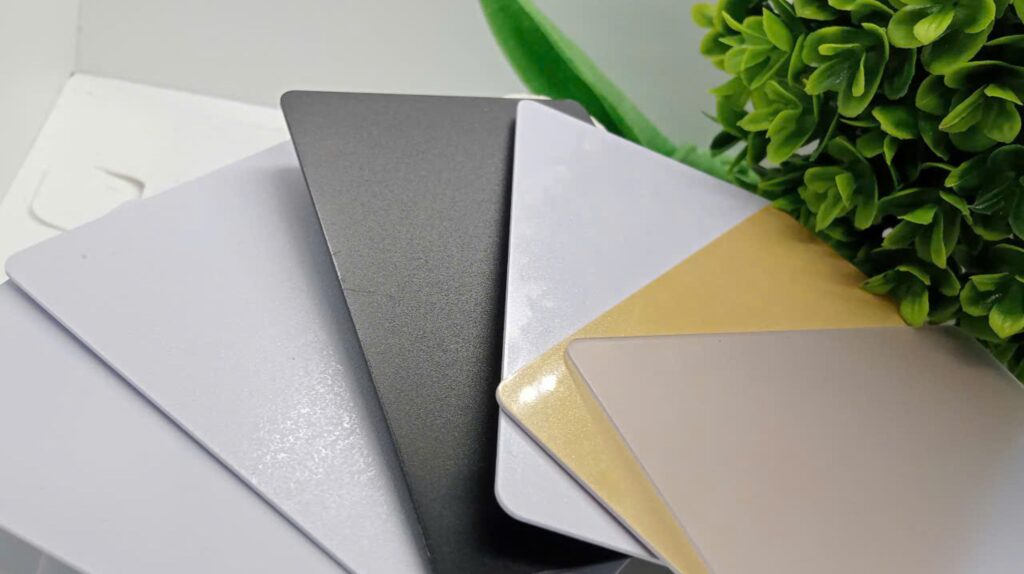 thẻ nhựa trọng tín